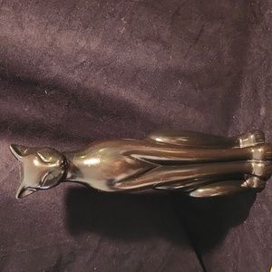 BLACK CAT (or maybe brown?)